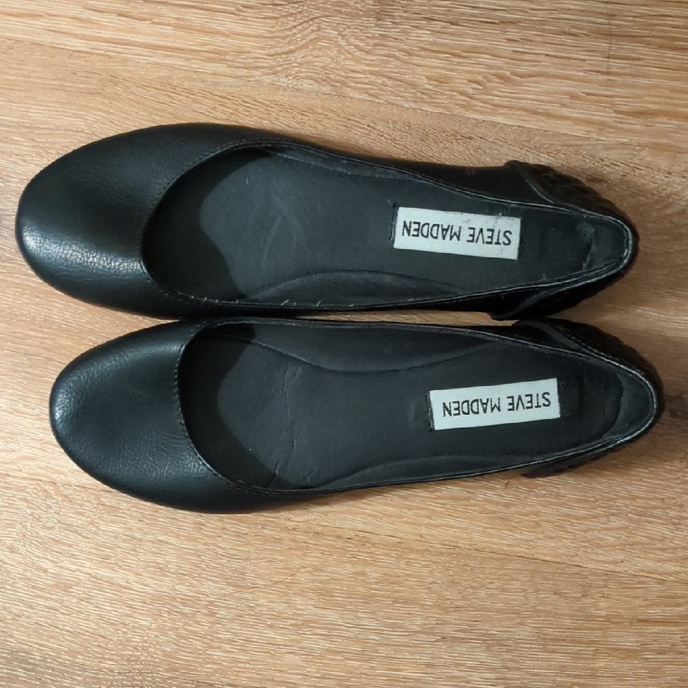 Steve Madden Klutch Black Leather Flats Size 6.5